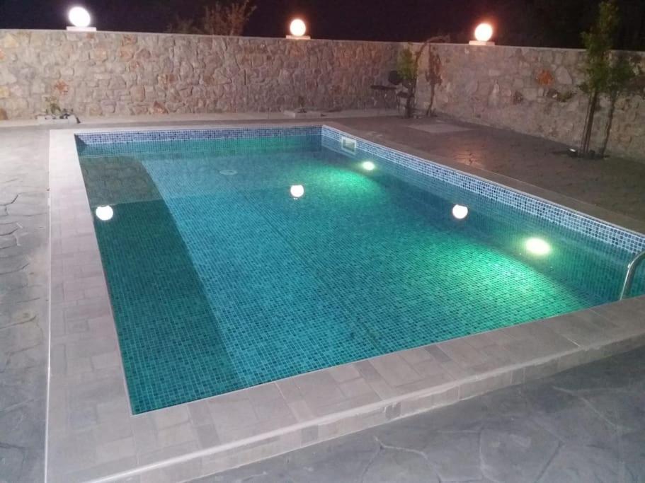 Greek Style Ground Floor Apartment & Pool Ялисос Екстериор снимка