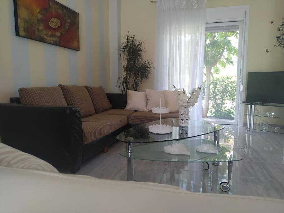 Greek Style Ground Floor Apartment & Pool Ялисос Екстериор снимка